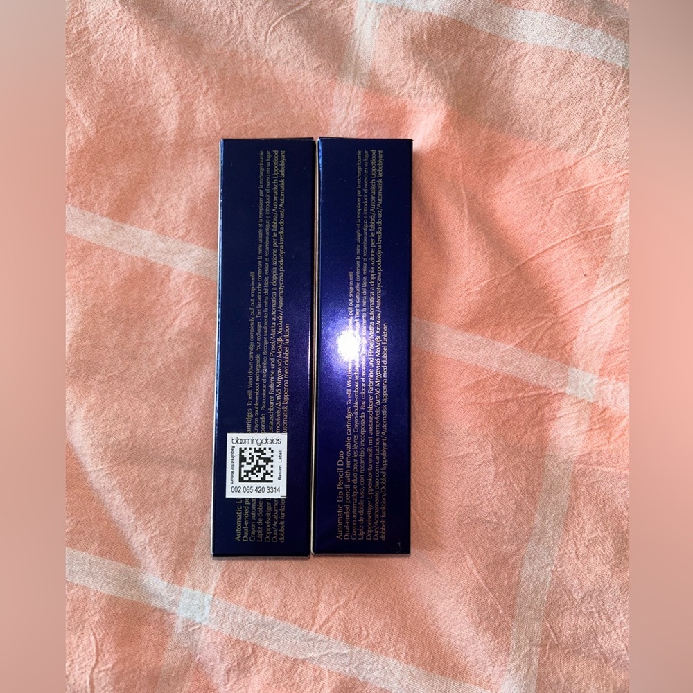 Estee Lauder Lip pencil (With Brush and 1 refill)